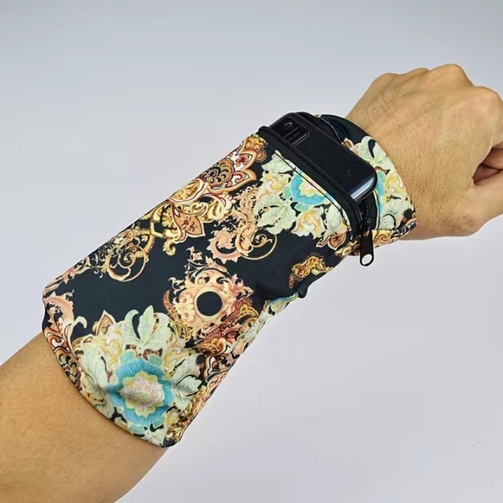 RUNNING phone/key etc bag black floral size small